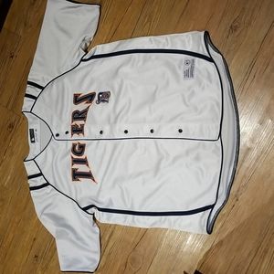 MLB Detroit Tigers Jersey sz 2XL like new